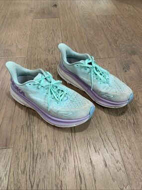 Hoka Women's Clifton 9 Sunlit Ocean Lilac Mist Size 11